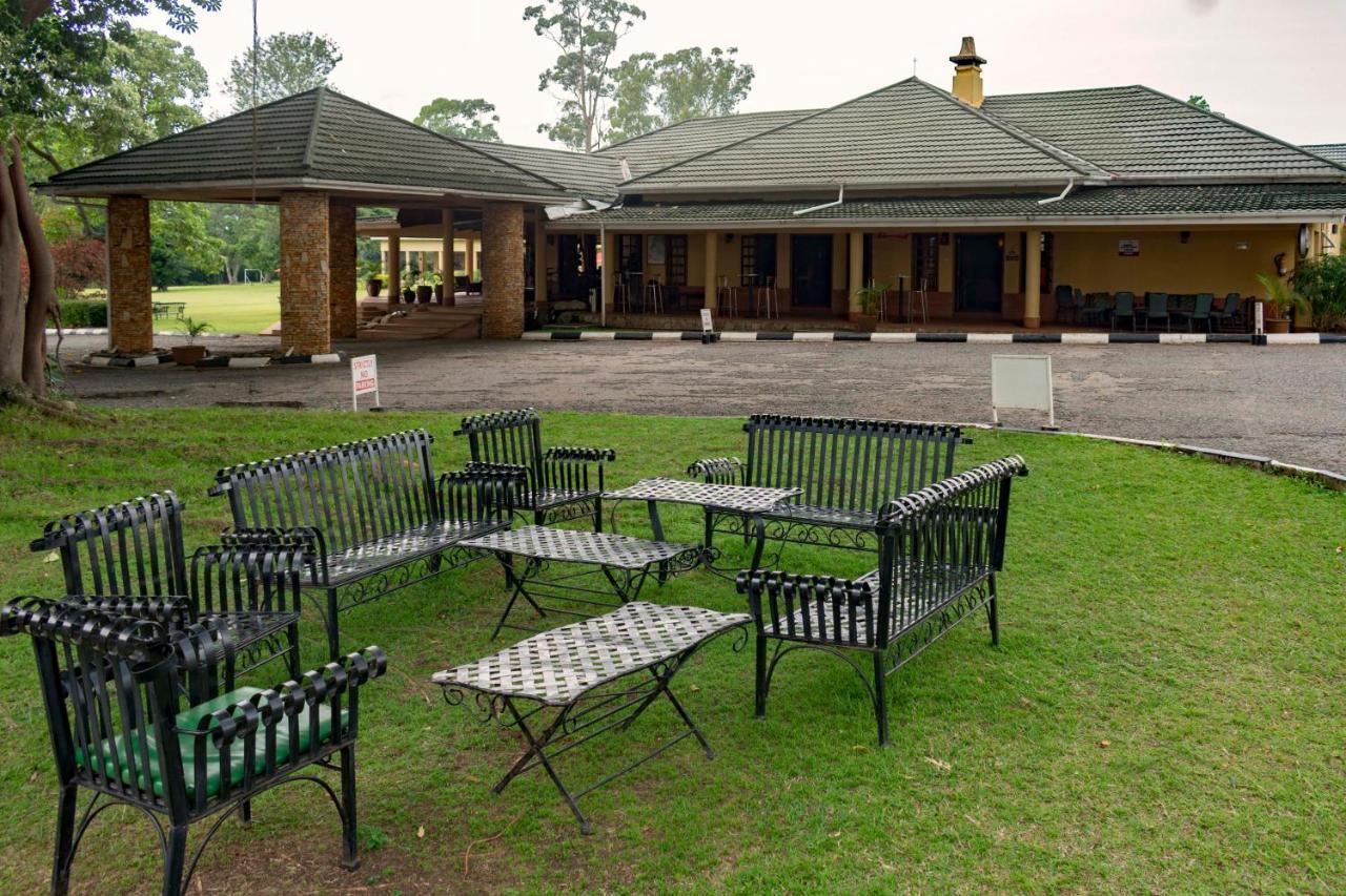 Mountains Of The Moon Hotel Fort Portal ภายนอก รูปภาพ