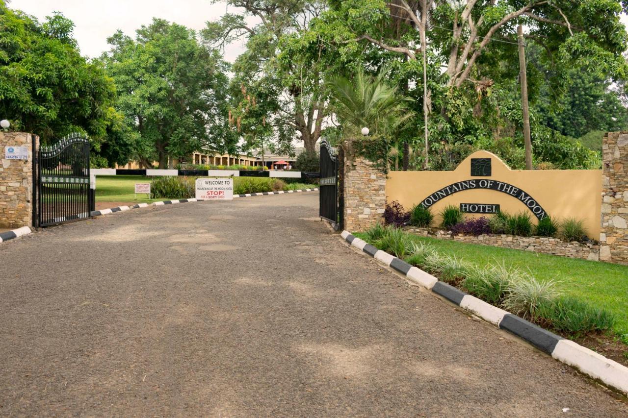 Mountains Of The Moon Hotel Fort Portal ภายนอก รูปภาพ